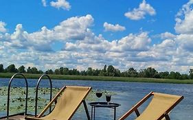 Дом в лесу на берегу Днепра для отдыха, аппартоменты
