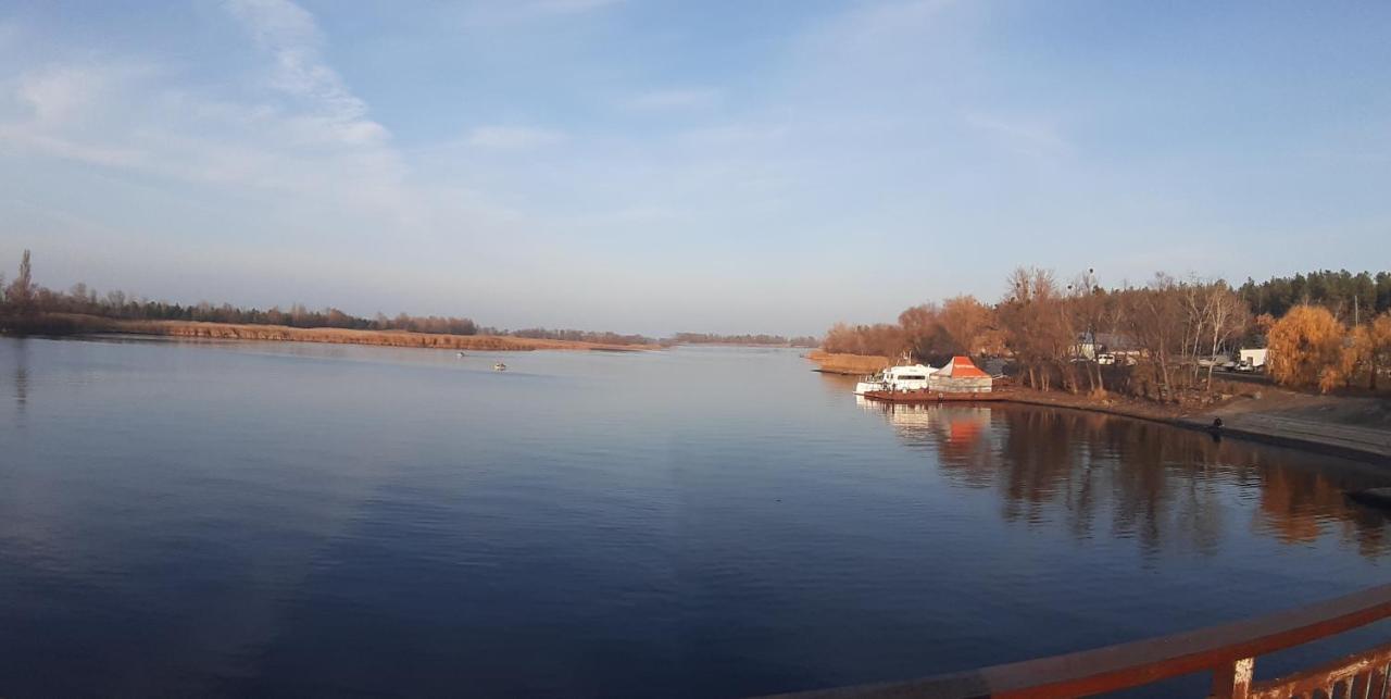 Дом в лесу на берегу Днепра для отдыха, аппартоменты Будище Екстер'єр фото